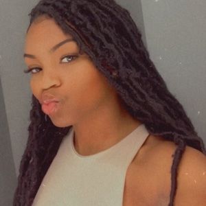 Meet your Posher, Katlyn